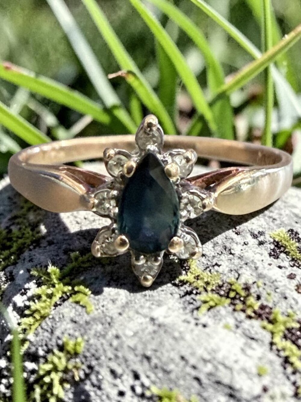 Vintage 10k Gold Pear Sapphire & Diamond Ring